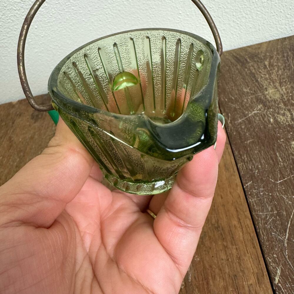 Vintage Hazel Atlas Little Coal Bucket Ashtray With Handle Green Glass - Picture 2 of 8